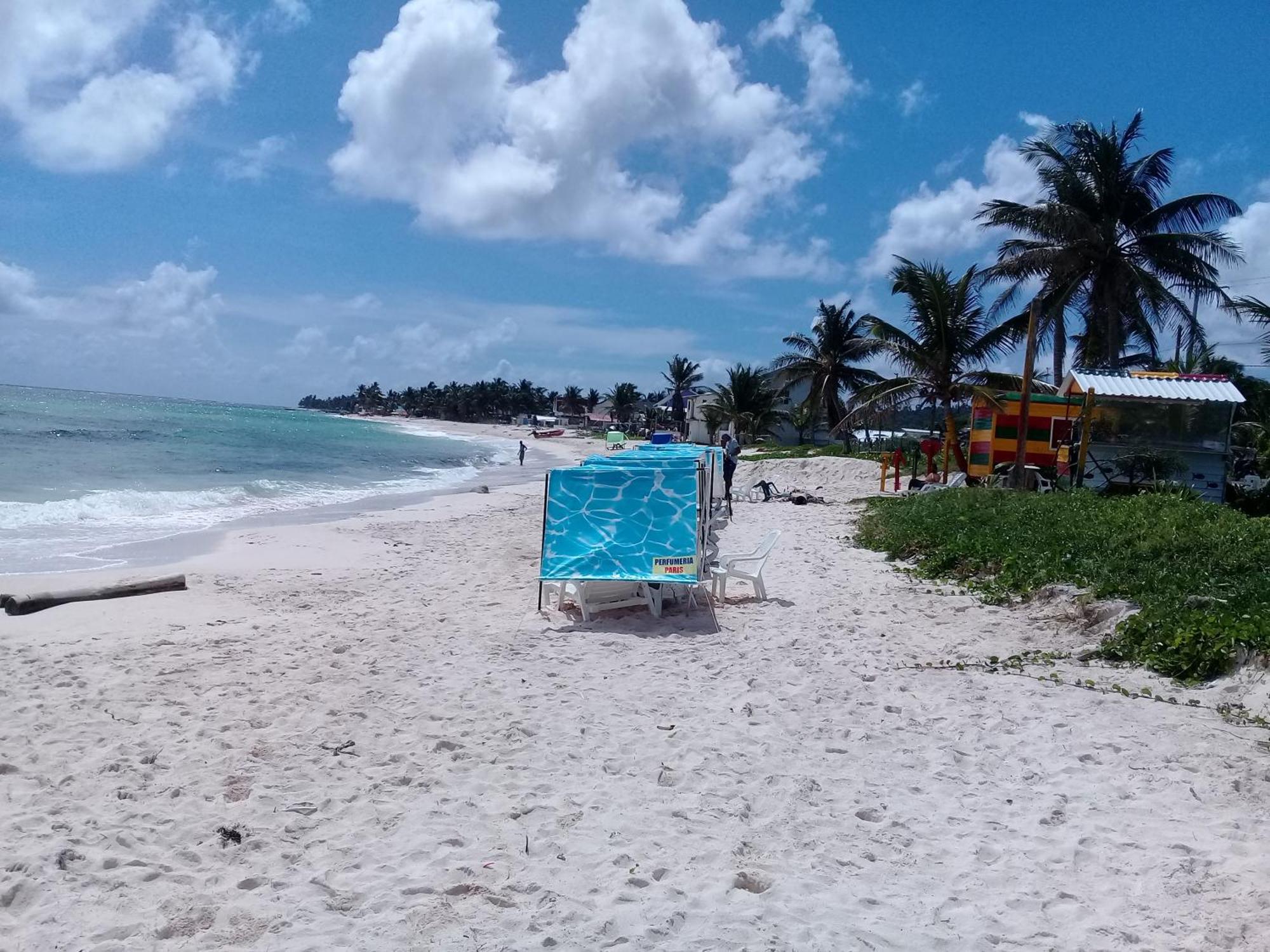 Victoria'S Gennie Bay Village Hostal San Andrés 外观 照片