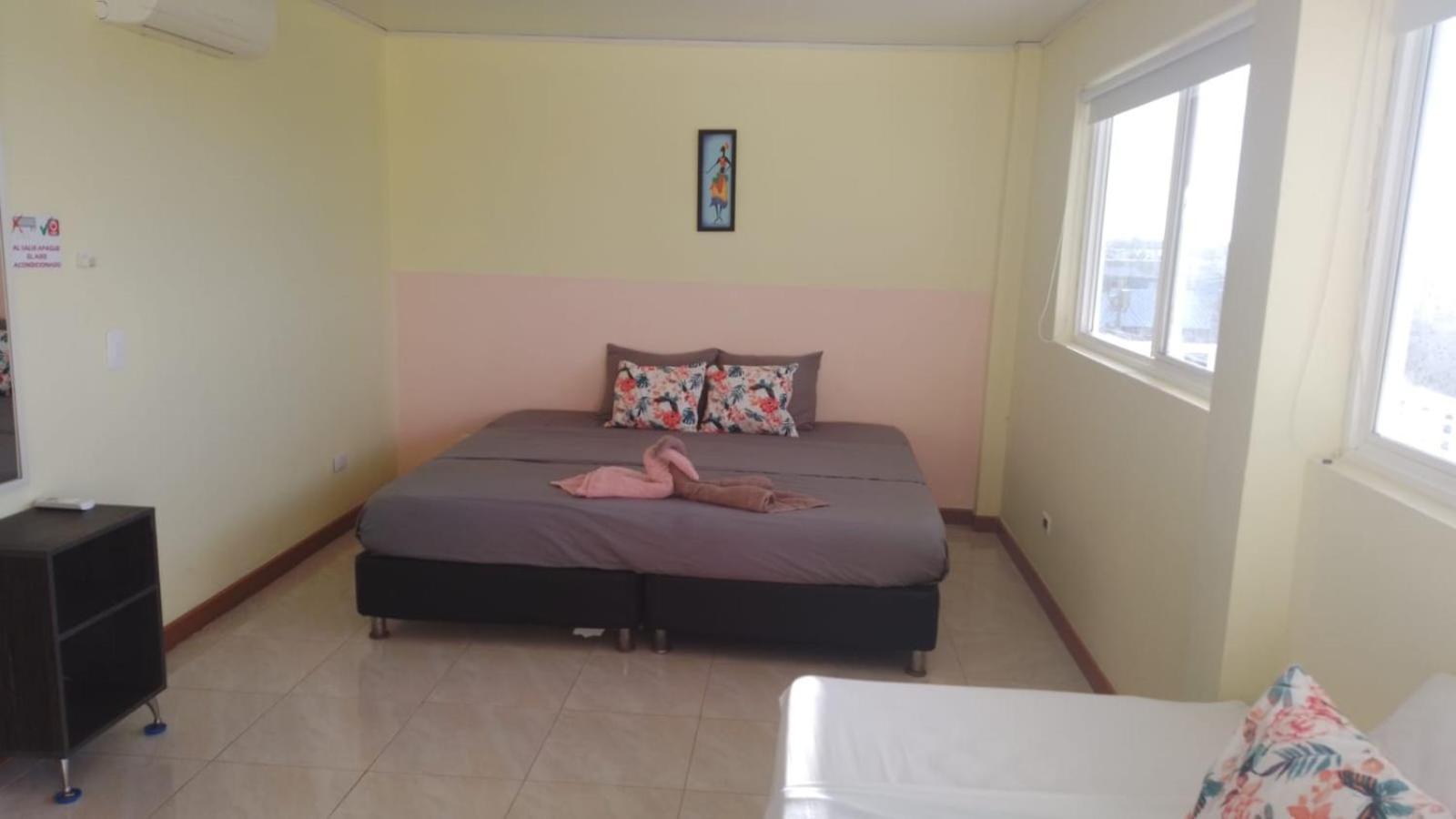 Victoria'S Gennie Bay Village Hostal San Andrés 外观 照片