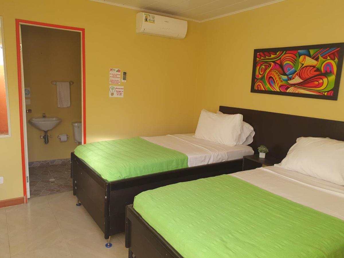 Victoria'S Gennie Bay Village Hostal San Andrés 外观 照片